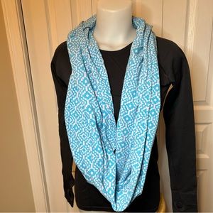 Ivivva infinity Scarf